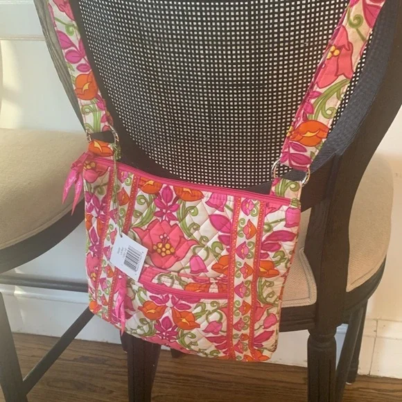 Vera Bradley - Picture 2 of 5